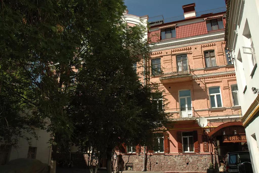 Home Hotel Apartments On Mykhailivska Square - Kiev エクステリア 写真